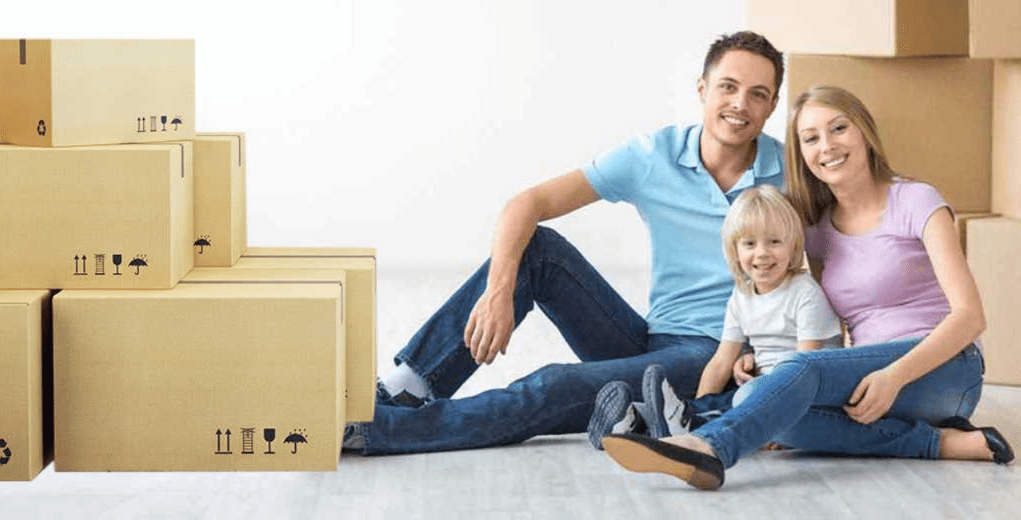 Gurgaon packers and movers team packing household items