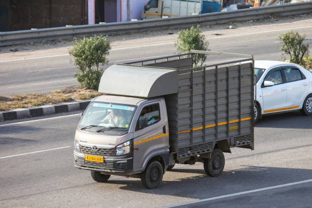 Mini Truck on Rent in Gurgaon | Affordable Goods Transport Service